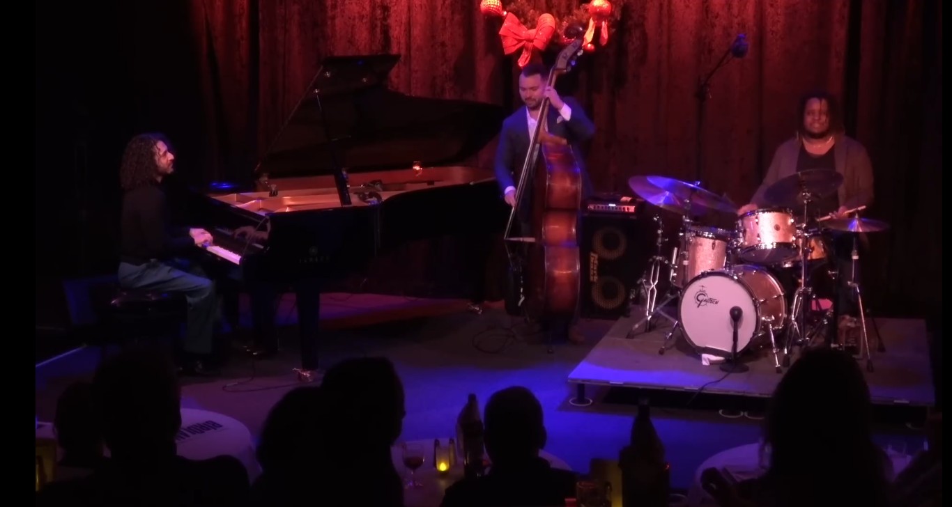 EmmetCohenTrio2004-12BirdlandJazzClubNYC (1).jpg